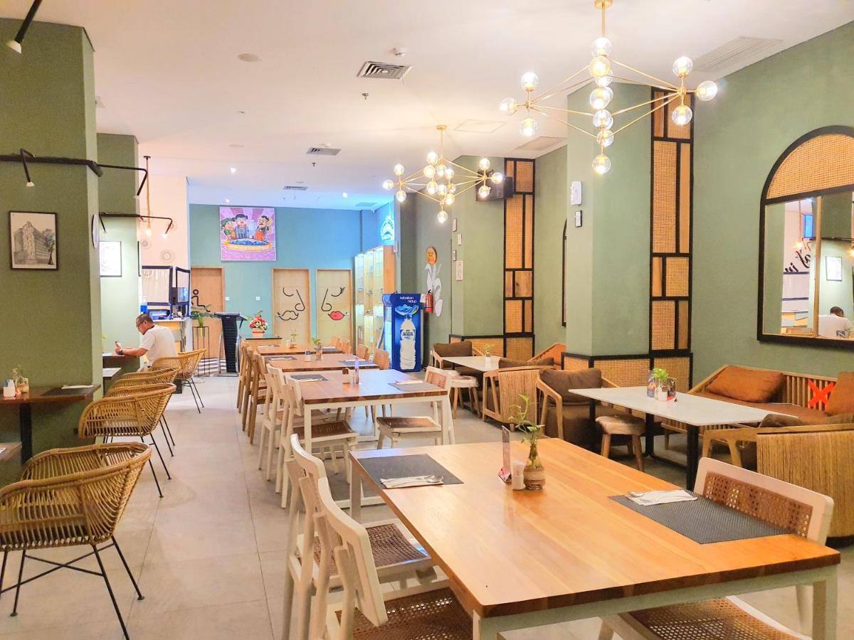 Radja Art And Boutique Hotel Simpang Lima Semarang Exterior photo