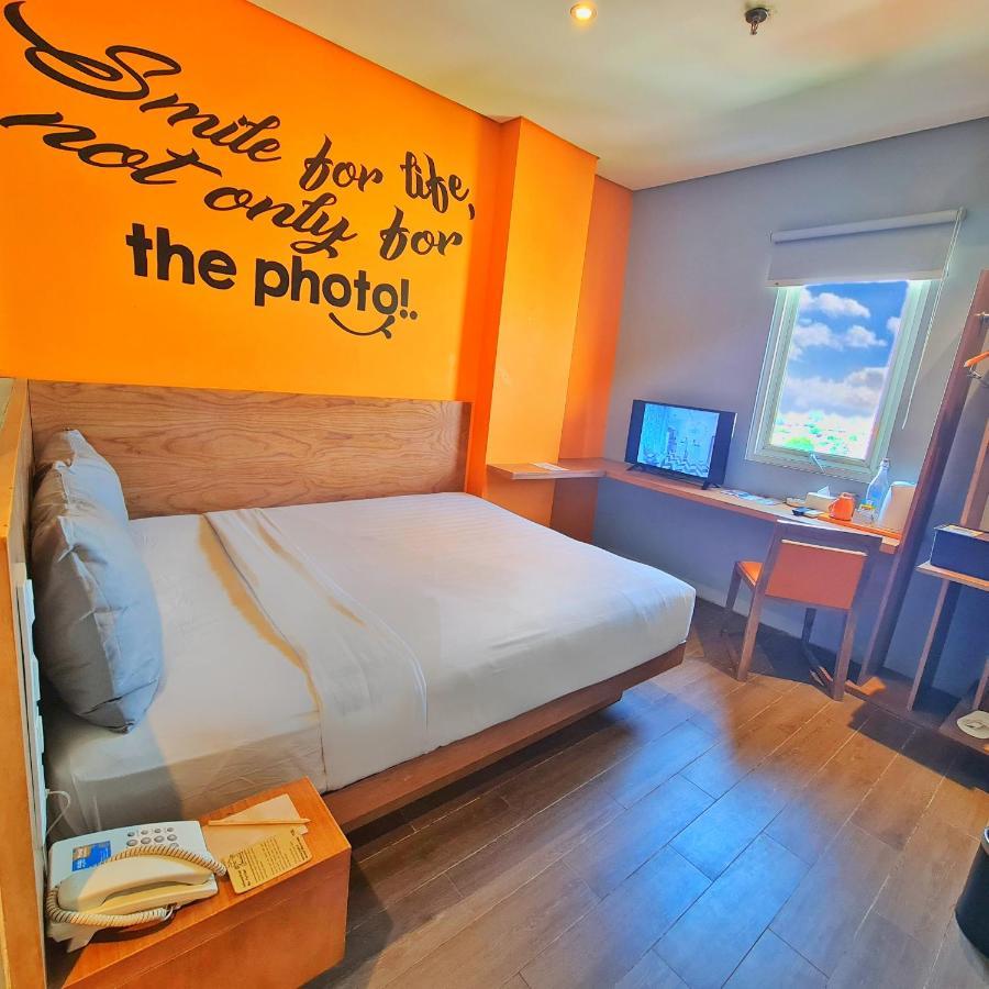 Radja Art And Boutique Hotel Simpang Lima Semarang Exterior photo