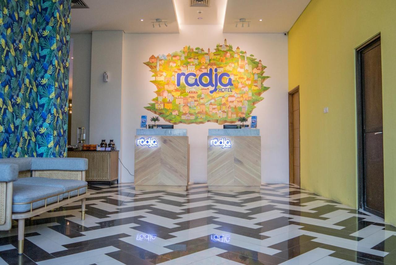 Radja Art And Boutique Hotel Simpang Lima Semarang Exterior photo